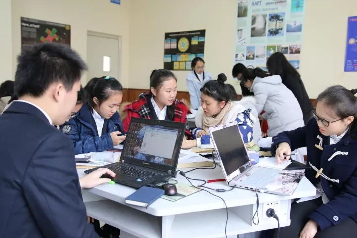 四省市高中生代表聚成都，争霸未来商业精英_招生信息