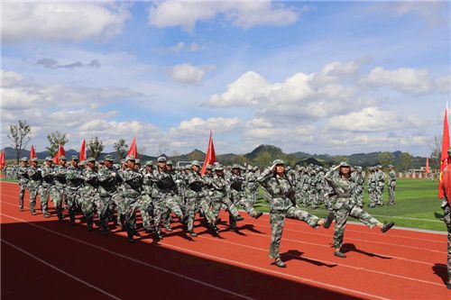 黔东南州民族中等职业技术学校学校简介